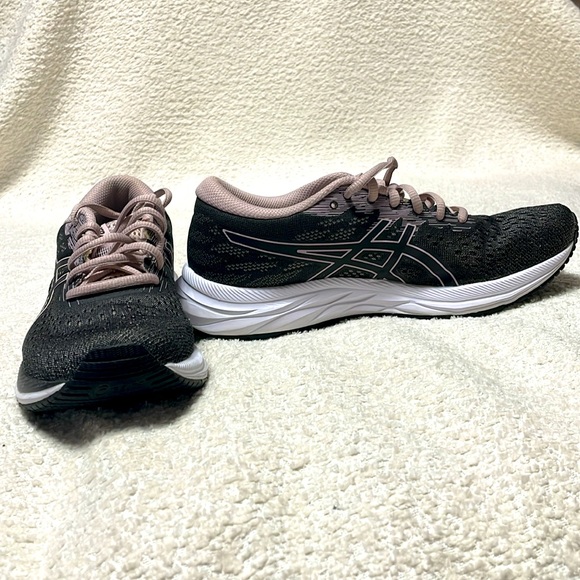 ASICS Everyday Comfort AmpliFoam Shoes - All-Day Support in Size 8! - Picture 2 of 5